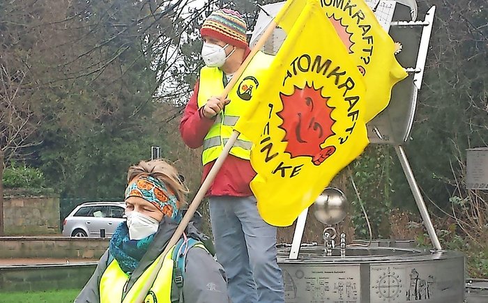 Fukushima: Mahnwache am Rathaus Fukushima: Mahnwache am Rathaus